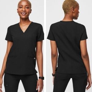 Figs Scrub Top, two pocket front,  black, size small